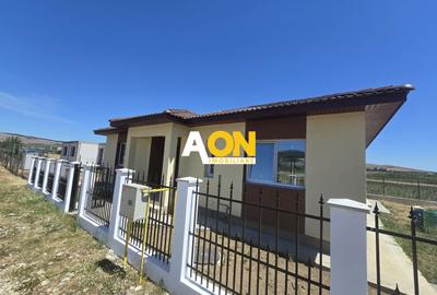 Casă individuală cu 4 camere în Micești