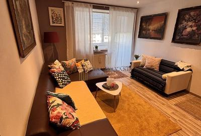 Apartament 2 camere, decomandat - 1