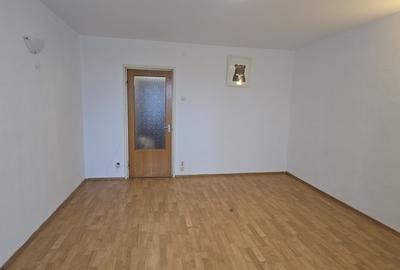 Garsonieră decomandată în Drumul Taberei