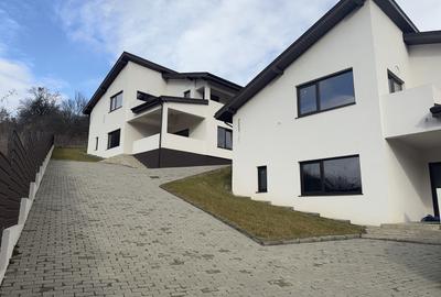 Case individuale , Stolna, in curte privata - 2