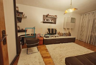 Apartament cu 3 camere decomandat, mobilat în Complex Studențesc