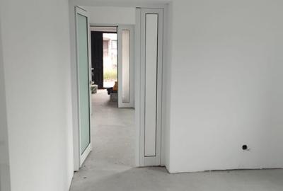 SE VINDE CASA IN CALUGARENI 5 camere, teren 600mp - 3