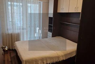 Apartament cu 3 camere decomandat în Giurgiului