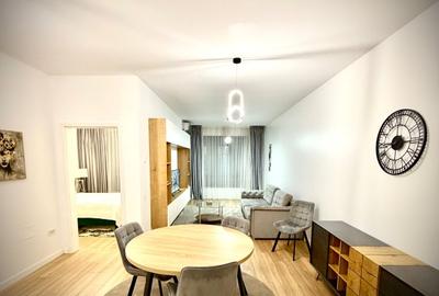 Apartament cu 2 camere, mobilat în Central