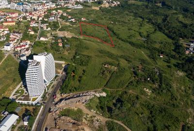 Teren construibil 2.700 mp, strada Frunzisului, langa Wings