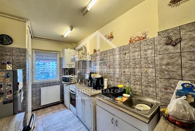 Apartament cu 3 camere, 55mp utili + 2 balconae, etaj 2/5, Valea Aurie - 2