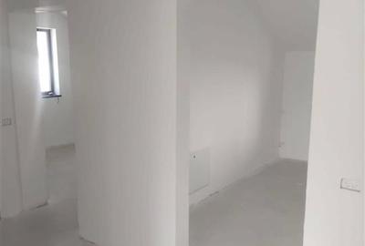 Apartament de vanzare - La Stejari - 5
