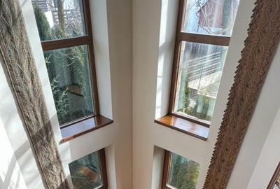 Vila de vis cu parc privat  — Panoramă Unică Spre Crucea Caraiman, - 13