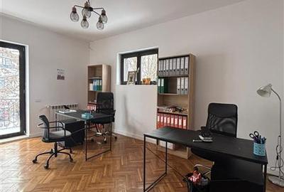 3 Camere, Eroii Revolutiei, Locuinta sau Birou, Centrala proprie, Parcare, 2 min - 6