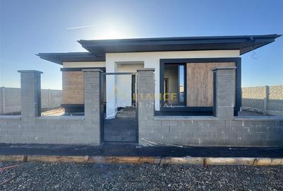 Casă individuală cu 4 camere în Berceni