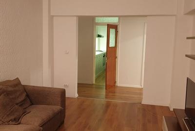 Apartament 3 camere liber la vanzare zona Centrul Civic - 2
