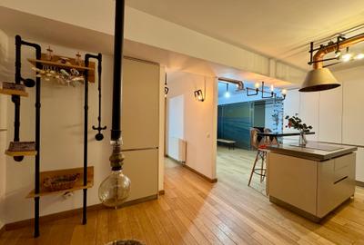 Apartament cu 3 camere semidecomandat în Pipera