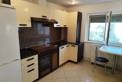 Apartament cu 3 camere decomandat, mobilat în Vitan