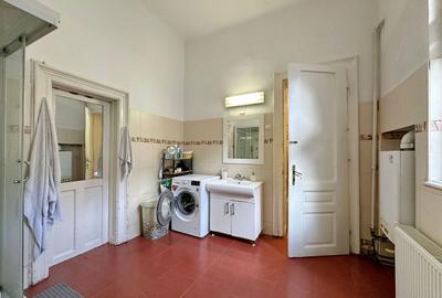 Apartament cu 3 dormitoare și curte, la 3 minute de Piața Sfatului - 7