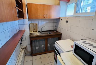 Garsonieră decomandată cu centrala proprie si AC- Zona Carol - 4