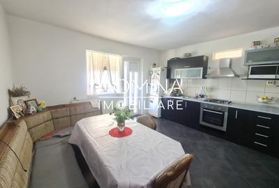 Vânzare vilă, situată în Târgu Jiu, Aleea Sf. Dumitru - cartier Drăgoieni - 7