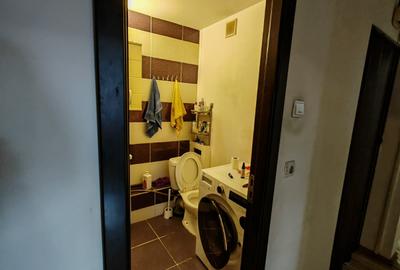 Apartament cu 2 camere decomandat în Basarabia