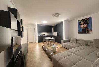 Apartament cu 3 camere semidecomandat, mobilat în Pipera