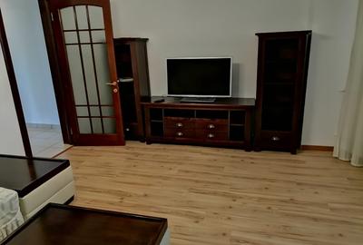 Apartament cu 2 camere decomandat în Băneasa