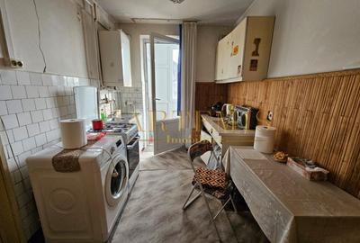 Apartament de 3 camere, decomandat, 65 mp., zona Decebal - 1