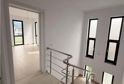 Casa Premium in Cristian, predare la cheie, 4 camere, 3 bai, pompa de caldura, T - 14