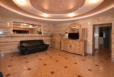 Apartament-Faleza Nord,Constanta - 4 Camere, 220mp, Plaja la Doar 2 Min - 1