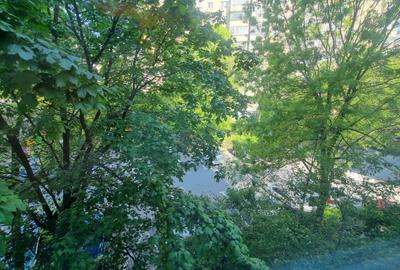 Apartament 4 camere, centrală proprie, parcare, 5 min metrou Apărătorii Patriei - 23