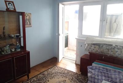 Vand apartament 2 camere in Deva, zona Gojdu, suprafata utila 46, 48 mp + balcon - 10