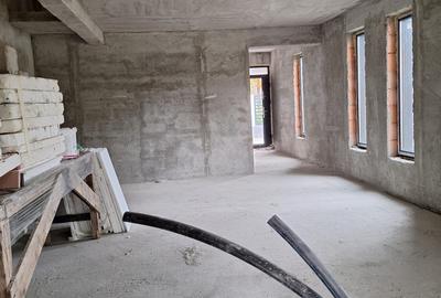 Duplex 2025,su 150mp, 4 dormitoare,living,3 bai,bucatarie,teren 300mp,2 parcari - 6