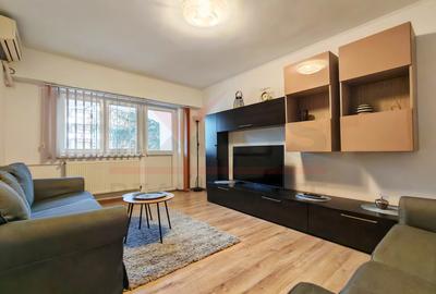 Apartament cu 3 camere decomandat, mobilat în Dacia