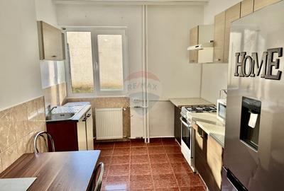 Apartament cu 2 camere semidecomandat în Nufărul