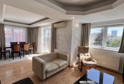 Apartament cu 4 camere semidecomandat, mobilat în Herăstrău