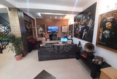 Duplex cu 5 camere în Republicii