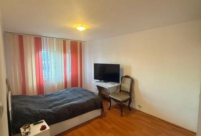 3 camere Pacurari - Toma Cozma- etaj 3 - 130000 euro - 1