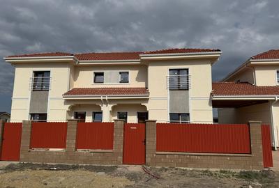 Duplex cu 5 camere în Moșnița Nouă