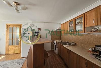 Apartament 3 camere de vanzare, zona centrala, langa Parcul Sub Arini - 2