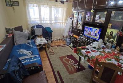 ETAJ 3! Apartament 2 camere 42mp, Podu Ros, CT, fara risc - 2