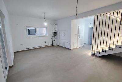 Duplex superb - la asfalt - gata de mutat - 1