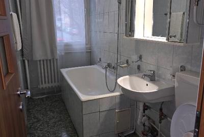 Proprietar vând garsonieră+boxă - 5