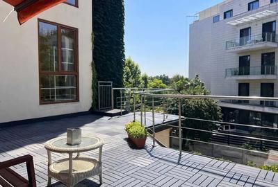 Apartament cu 5 camere decomandat, mobilat în Herăstrău