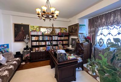 Apartament 3 camere în Română.Nu are risc sau urgență. - 1