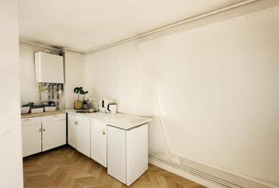 Garsoniera libera la vanzare, recent renovata zona Piata Astra - 3