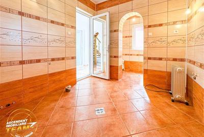 FILM! Casa noua,Covasna,cu fotovoltaic, garaj,curte,2 terase,langa partie,viitor - 15