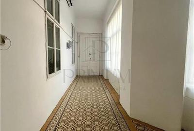 FABRIC - 4 CAM - ETJ.1 - 2 BAI - 3 BOXE - CURTE - ARHITECTURAL - ZONA ISTORICA- - 6