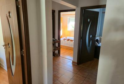 Apartament 4 camere, 90 m², renovat și izolat, – Copșa Mică, - 8