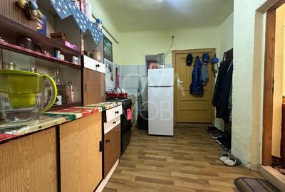 Apartament 2 camere + teren + garaj, Str. 9 Mai - 2