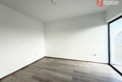 Casa individuala cu 4 camere, situata la drum asfaltat in Sacalaz - 37
