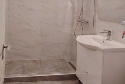 3 Camere - renovat - centrala proprie- Piata 700 - 1