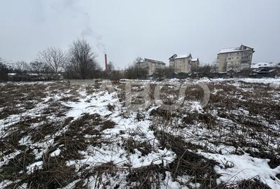 Teren intravilan 26000 mp deschidere 85 m POT27,9 CUT 0,5 - 4