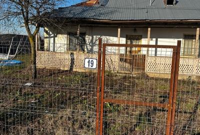 Casa la țară strada asfaltată - 1